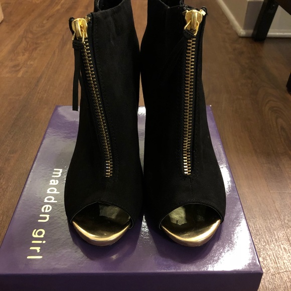 Steve Madden Girl Bootie - Picture 2 of 3